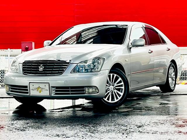 クラウン ロイヤルサルーンＧ　ナビ・ＥＴＣ・クルーズコントロール・全席電動パワーシート・バックカメラ・純正１６インチアルミホイール（70枚目）