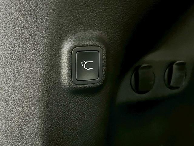 ジープ・チェロキー トレイルホーク　ＥＴＣ２．０・バックカメラ・前後ドライブレコーダー・ナビ・Ｂｌｕｅｔｏｏｔｈ・電動パワーシート（56枚目）