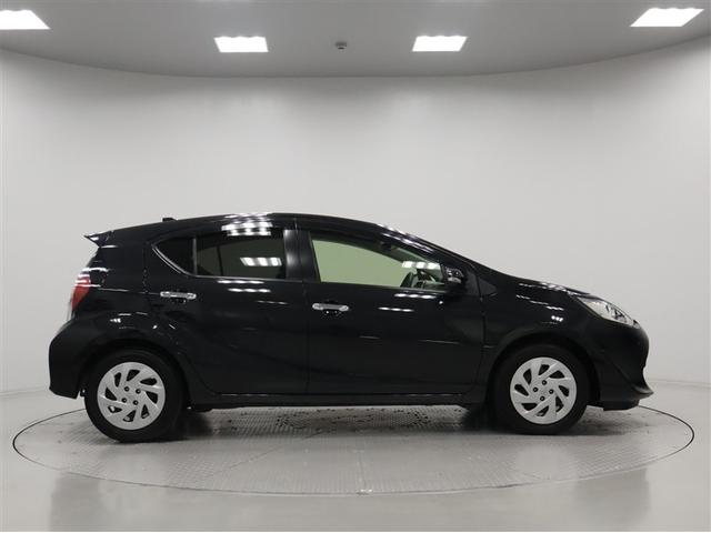 アクア Sスタイルブラック トヨタ認定中古車 禁煙 ワンオーナー 純正ナビ フルセグTV バックカメラ ETC2.0 クリアランスソナー スマートキー 自動(衝突被害軽減)ブレーキ(5枚目)