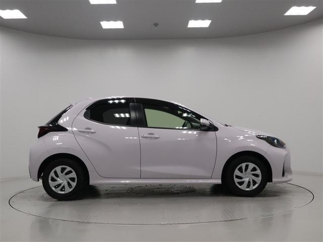 ヤリス Ｘ　トヨタ認定中古車　ワンオーナー　純正ＤＡナビ　フルセグＴＶ　バックカメラ　前後ドライブレコーダー　キーレスエントリー　クリアランスソナー　自動（衝突被害軽減）ブレーキ（5枚目）