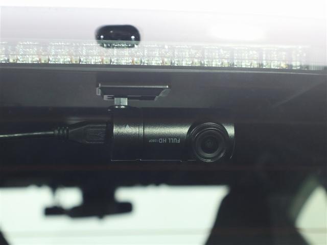 ヤリス Ｘ　トヨタ認定中古車　ワンオーナー　純正ＤＡナビ　フルセグＴＶ　バックカメラ　前後ドライブレコーダー　キーレスエントリー　クリアランスソナー　自動（衝突被害軽減）ブレーキ（11枚目）