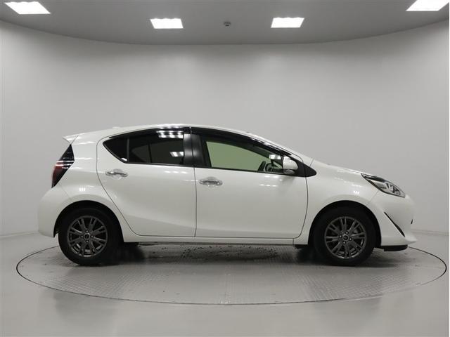 アクア Sスタイルブラック トヨタ認定中古車 ワンオーナー パノラミックビューモニター 純正ナビ ETC 前後ドライブレコーダー シートヒーター スマートキー LEDヘッドライト アルミホイール 自動(衝突被害軽減)ブレーキ(5枚目)