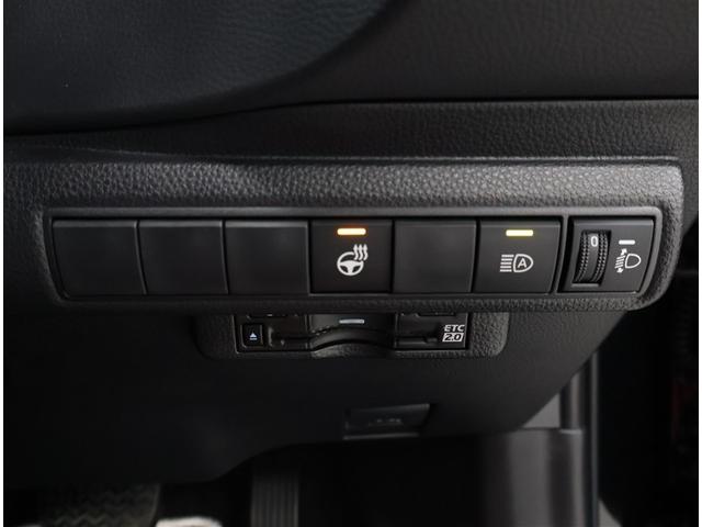 ハンドルヒータースイッチ＊ハンドルの左右のグリップ部を暖めることができます。