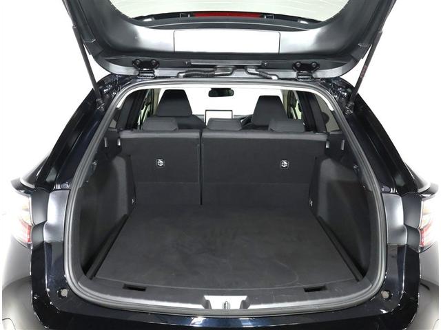 大きな開口幅で荷物を出し入れしやすいのが魅力のラゲージスペースです！