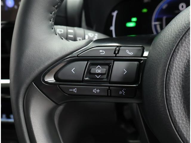 ヤリスクロス ハイブリッドＺ　トヨタ認定中古車　禁煙　弊社元試乗車　純正ディスプレイオーディオ　ＥＴＣ２．０　パノラミックビューモニター　前後ドラレコ　シートヒーター　ハンズフリーパワーバックドア　スマートキー　ＡＣ１００Ｖ電源（22枚目）