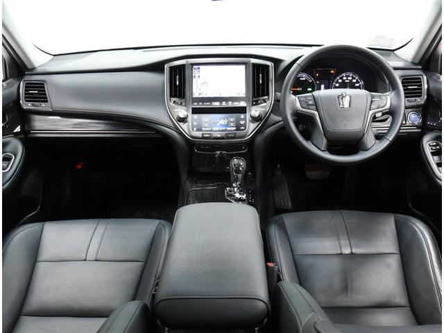 クラウンハイブリッド アスリートＧ　トヨタ認定中古車　禁煙　ワンオーナー　ムーンルーフ　純正ナビ　フルセグＴＶ　バックカメラ　ＥＴＣ　前後ドライブレコーダー　シートヒーター・ベンチレーション　自動（衝突被害軽減）ブレーキ（3枚目）