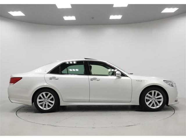 クラウンハイブリッド アスリートＧ　トヨタ認定中古車　禁煙　ワンオーナー　ムーンルーフ　純正ナビ　フルセグＴＶ　バックカメラ　ＥＴＣ　前後ドライブレコーダー　シートヒーター・ベンチレーション　自動（衝突被害軽減）ブレーキ（5枚目）