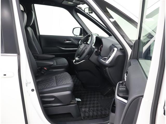 ヴォクシー Ｓ－Ｚ　トヨタ認定中古車　禁煙　ワンオーナー　純正ディスプレイオーディオ　フルセグＴＶ　バックカメラ　ＥＴＣ２．０　前後ドラレコ　ブラインドスポットモニター　パワーバックドア　自動（衝突被害軽減）ブレーキ（12枚目）
