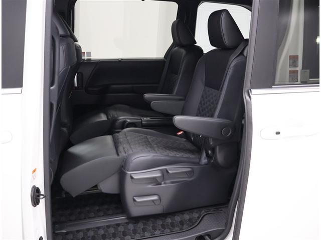 ヴォクシー Ｓ－Ｚ　トヨタ認定中古車　禁煙　ワンオーナー　純正ディスプレイオーディオ　フルセグＴＶ　バックカメラ　ＥＴＣ２．０　前後ドラレコ　ブラインドスポットモニター　パワーバックドア　自動（衝突被害軽減）ブレーキ（18枚目）