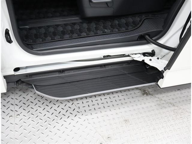 ヴォクシー Ｓ－Ｚ　トヨタ認定中古車　禁煙　ワンオーナー　純正ディスプレイオーディオ　フルセグＴＶ　バックカメラ　ＥＴＣ２．０　前後ドラレコ　ブラインドスポットモニター　パワーバックドア　自動（衝突被害軽減）ブレーキ（19枚目）