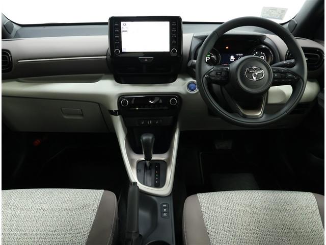 ヤリス ハイブリッドZ トヨタ認定中古車 禁煙 ワンオーナー 純正DAナビ バックカメラ ETC スマートキー LEDヘッドライト クリアランスソナー シートヒーター 自動(衝突被害軽減)ブレーキ(3枚目)