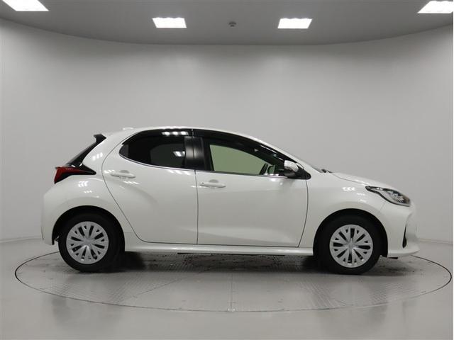 ヤリス ハイブリッドZ トヨタ認定中古車 禁煙 ワンオーナー 純正DAナビ バックカメラ ETC スマートキー LEDヘッドライト クリアランスソナー シートヒーター 自動(衝突被害軽減)ブレーキ(5枚目)