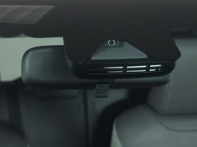 ヤリス ハイブリッドZ トヨタ認定中古車 禁煙 ワンオーナー 純正DAナビ バックカメラ ETC スマートキー LEDヘッドライト クリアランスソナー シートヒーター 自動(衝突被害軽減)ブレーキ(11枚目)