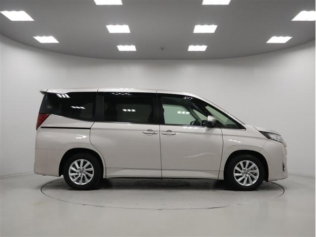 ノア Ｚ　トヨタ認定中古車　禁煙　ワンオーナー　パノラミックビューモニター　後席モニター　ＥＴＣ２．０　純正ディスプレイオーディオ　シートヒーター　ＬＥＤヘッドライト　クリアランスソナー　アドバンスドパーク（5枚目）