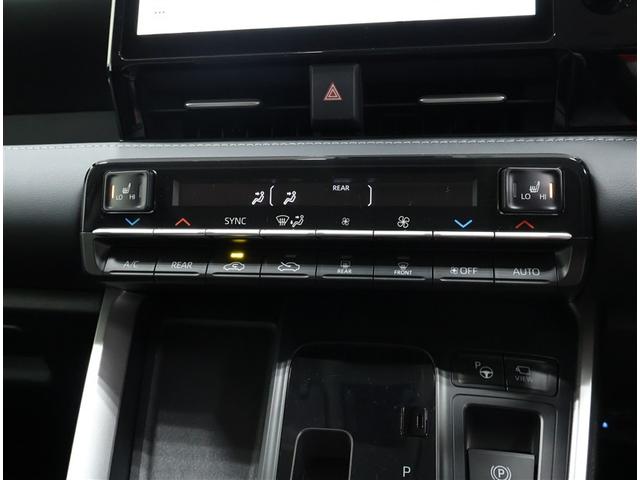 ノア Ｚ　トヨタ認定中古車　禁煙　ワンオーナー　パノラミックビューモニター　後席モニター　ＥＴＣ２．０　純正ディスプレイオーディオ　シートヒーター　ＬＥＤヘッドライト　クリアランスソナー　アドバンスドパーク（19枚目）