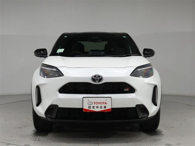 ヤリスクロス ＧＲスポーツ　ワンオーナー　パノラミックビューモニター　ディスプレイオーディオ　フルセグＴＶ　ＥＴＣ２．０　ブラインドスポットモニター　クリアランスソナー　シートヒーター　自動（衝突被害軽減）ブレーキ（6枚目）