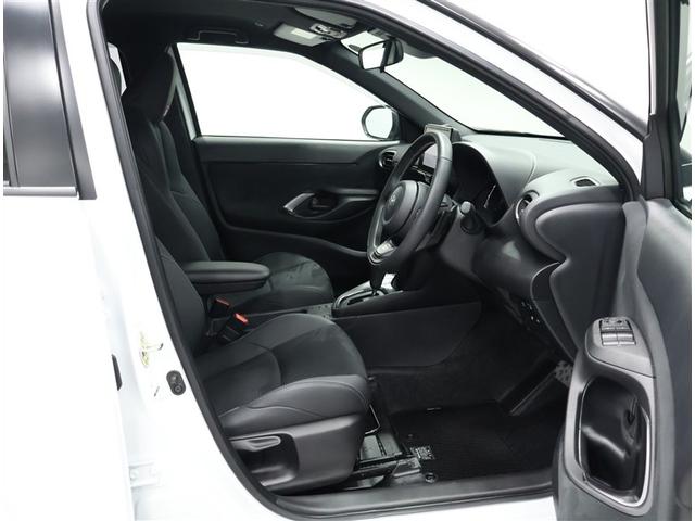 ヤリスクロス ＧＲスポーツ　ワンオーナー　パノラミックビューモニター　ディスプレイオーディオ　フルセグＴＶ　ＥＴＣ２．０　ブラインドスポットモニター　クリアランスソナー　シートヒーター　自動（衝突被害軽減）ブレーキ（14枚目）