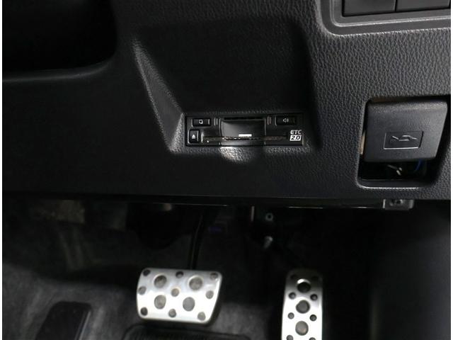 ヤリスクロス ＧＲスポーツ　ワンオーナー　パノラミックビューモニター　ディスプレイオーディオ　フルセグＴＶ　ＥＴＣ２．０　ブラインドスポットモニター　クリアランスソナー　シートヒーター　自動（衝突被害軽減）ブレーキ（17枚目）