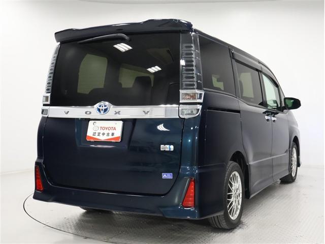 ヴォクシー ハイブリッドＺＳ　煌ＩＩＩ　トヨタ認定中古車　ワンオーナー　１０インチ純正ナビ　フルセグＴＶ　バックカメラ　ＥＴＣ２．０　クリアランスソナー　両側パワースライドドア　シートヒーター　自動（衝突被害軽減）ブレーキ（25枚目）