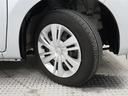 トヨタ純正１４インチ、スチールホイール装備です。