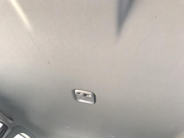 Stt 4WD HDDナビ フルセグTV ETC DVD再生 シートヒーター HID 記録簿付き スマートキー 16インチアルミホイール(12枚目)