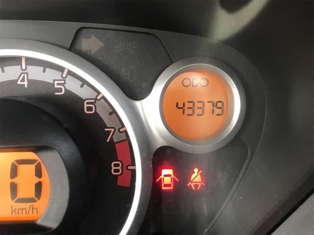 アイ ＬＸ　キーレス　ＨＩＤ　電格ミラー　１５インチアルミ　オートＡＣ　禁煙車（16枚目）