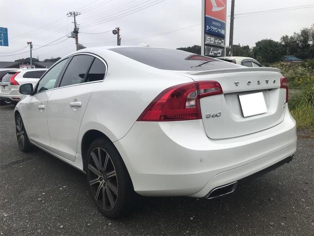S60 T6 AWD アダブティブクルーズ 衝突軽減 BLIS 皮シートヒーター ナビ Bカメラ(9枚目)