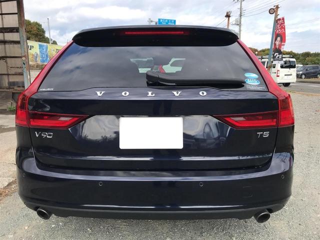 Ｖ９０ Ｔ５　モメンタム　３６０度カメラ　アダブティブクルーズ　ナビＴＶ　パワーバックドア　ＢＬＳ　衝突軽減ブレーキ　レーンキープ　　　黒皮パワーシートヒーター　前後ドラレコ（3枚目）