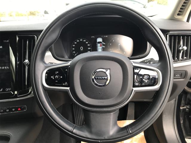 Ｖ９０ Ｔ５　モメンタム　３６０度カメラ　アダブティブクルーズ　ナビＴＶ　パワーバックドア　ＢＬＳ　衝突軽減ブレーキ　レーンキープ　　　黒皮パワーシートヒーター　前後ドラレコ（16枚目）