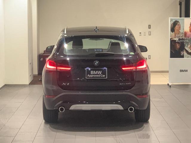 xDrive 18d xライン 弊社デモンストレーションカー ヘッドアップディスプレイ 禁煙 前車追従機能 ハーフレザーシート オートトランク 衝突軽減ブレーキ バックカメラ 前後センサー Bluetooth/USB 18インチAW(6枚目)