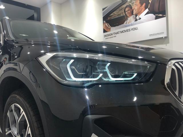 xDrive 18d xライン 弊社デモンストレーションカー ヘッドアップディスプレイ 禁煙 前車追従機能 ハーフレザーシート オートトランク 衝突軽減ブレーキ バックカメラ 前後センサー Bluetooth/USB 18インチAW(17枚目)