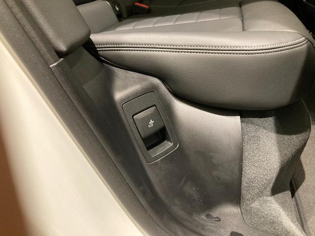 M40d シートクーラー 禁煙車 ブラックレザーシート 21インチAW トップビューカメラ 前車追従 パーキングアシスト レーンアシスト ヘッドアップディスプレイ Mブレーキ 地デジ 全方位センサー HDDナビ(29枚目)