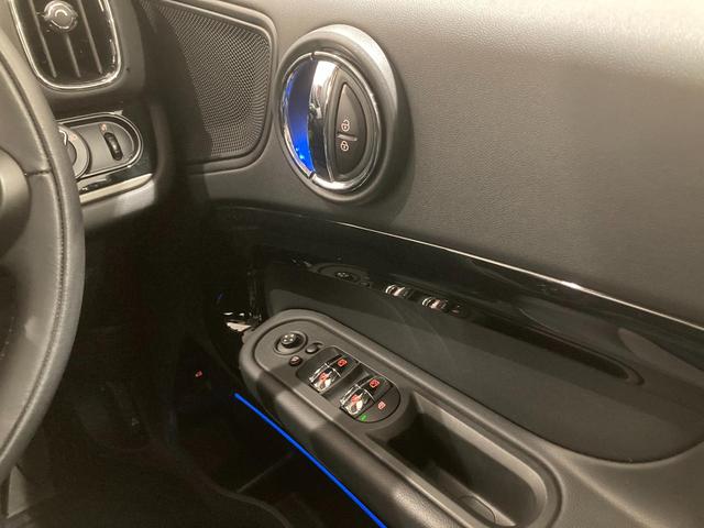 クーパーD クロスオーバー ブラックホイール 前車追従機能 禁煙車 衝突軽減ブレーキ バックカメラ 後方センサー Bluetooth/USB オートトランク 18インチAW 純正HDDナビ アイドリングストップ ETC搭載ミラー(29枚目)