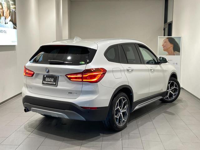 xDrive 18d xライン ハイラインパッケージ ブラウンレザーシート 弊社下取車 禁煙車 ヘッドアップディスプレイ 前車追従機能 オートトランク 衝突軽減ブレーキ バックカメラ 前後センサー 18インチAW 木目調パネル Bluetooth/USB(6枚目)