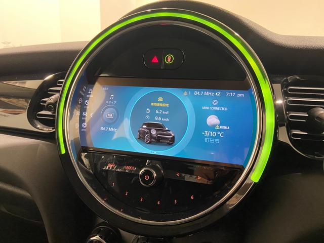 クーパー 現行モデル クラシックトリム 禁煙車 ハーフレザーシート 衝突軽減ブレーキ Bluetooth/USB 前車追従機能(ACC) バックカメラ 後方センサー LEDヘッドライト ドライビングスイッチ(23枚目)