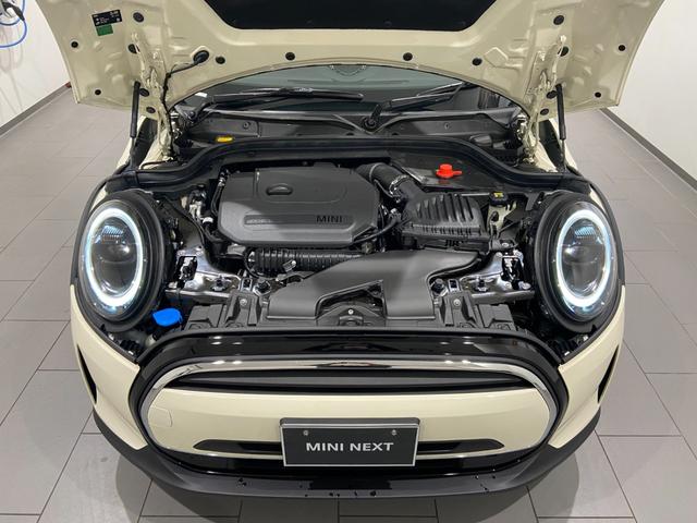 クーパー 現行モデル クラシックトリム 禁煙車 ハーフレザーシート 衝突軽減ブレーキ Bluetooth/USB 前車追従機能(ACC) バックカメラ 後方センサー LEDヘッドライト ドライビングスイッチ(54枚目)