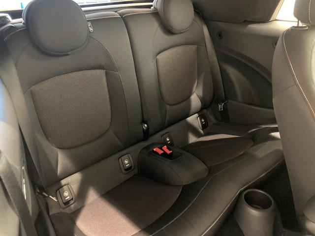 クーパー コンバーチブル 禁煙車 LEDヘッドライト ユニオンジャックテールライト 被害軽減ブレーキ MINI純正ナビ コンフォートアクセス 前後センサー パーキングアシスト バックカメラ Bluetoothアンビエントライト(22枚目)