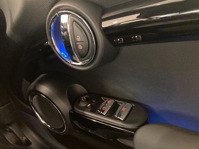クーパー コンバーチブル 禁煙車 LEDヘッドライト ユニオンジャックテールライト 被害軽減ブレーキ MINI純正ナビ コンフォートアクセス 前後センサー パーキングアシスト バックカメラ Bluetoothアンビエントライト(57枚目)