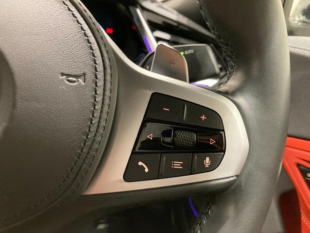 M40i レッドレザー電動シート 禁煙車 シートヒーター ハーマンカードン ヘッドアップディスプレイ パーキングアシスト 後退アシスト 前後障害物センサー 前車追従機能 19インチAW 衝突軽減ブレーキ LED(31枚目)