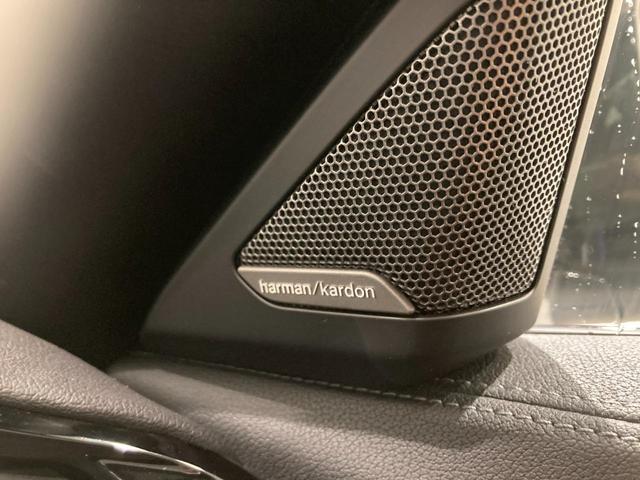 M40i レッドレザー電動シート 禁煙車 シートヒーター ハーマンカードン ヘッドアップディスプレイ パーキングアシスト 後退アシスト 前後障害物センサー 前車追従機能 19インチAW 衝突軽減ブレーキ LED(32枚目)