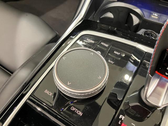 M4カブリオレ コンペティション M xDrive 禁煙車 ブラックレザーシート 純正前後ドライブレコーダー レーザーライト トップビューカメラ ハーマンカードンスピーカー ヘッドアップディスプレイ フルセグ シートヒーター 全方位センサー ACC(28枚目)