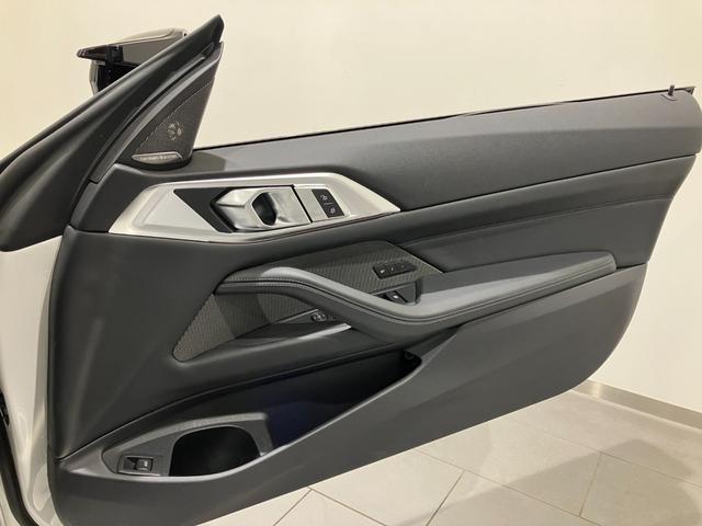 M4カブリオレ コンペティション M xDrive 禁煙車 ブラックレザーシート 純正前後ドライブレコーダー レーザーライト トップビューカメラ ハーマンカードンスピーカー ヘッドアップディスプレイ フルセグ シートヒーター 全方位センサー ACC(31枚目)