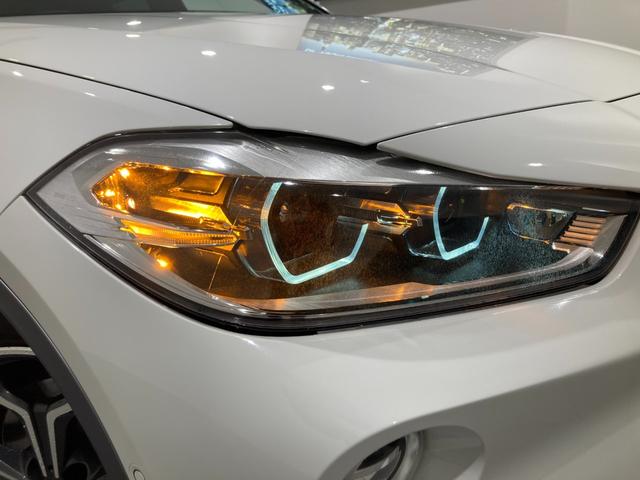 xDrive 20i MスポーツX 禁煙車 アンビエントライト 前後センサー パーキングアシスト 19AW インテリジェントセーフティ シートヒーター アルカンターラシート パドル CD/DVD コンフォートアクセス 純正ナビゲーション(8枚目)