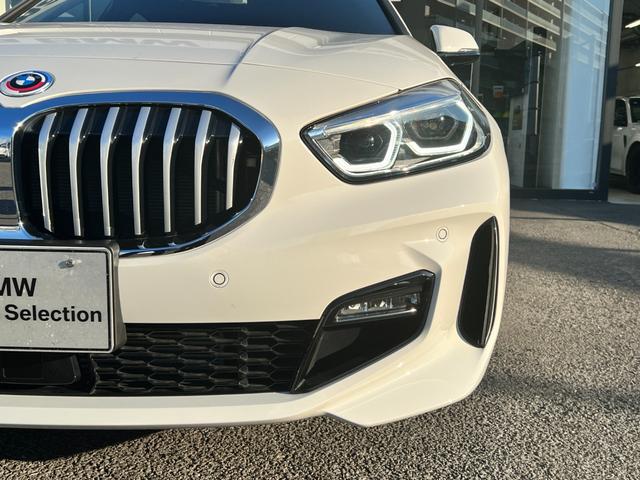 118d Mスポーツ 弊社デモンストレーションカー 前車追従クルーズコントロール オートトランンク インテリジェントセーフティ ハーフレザー オートホールド バックカメラ 前後センサー LEDヘッドライト 18アルミ(13枚目)