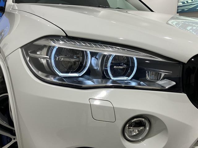 Ｘ５ Ｍ ベースグレード　弊社新車拠点下取車　ブラックレザー電動シート　禁煙車　パノラマサンルーフ　ハーマンカードンスピーカー　ヘッドアップディスプレイ　２０インチＡＷ　オートトランク　全席シートヒーター　アダプティブＬＥＤ（13枚目）