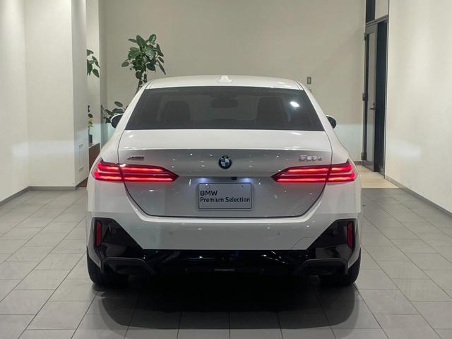 ５シリーズ ５２３ｄ　ｘＤｒｉｖｅ　Ｍスポーツ　【正規認定中古車】【全国正規ディーラー保証付／２年・走行距離無制限】弊社デモ　ブラックレザーシート　ハーマンカードンスピーカー　パノラマサンルーフ　シートヒーター　コンフォートドライビングパッケージ（9枚目）