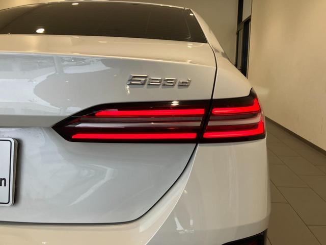 ５シリーズ ５２３ｄ　ｘＤｒｉｖｅ　Ｍスポーツ　【正規認定中古車】【全国正規ディーラー保証付／２年・走行距離無制限】弊社デモ　ブラックレザーシート　ハーマンカードンスピーカー　パノラマサンルーフ　シートヒーター　コンフォートドライビングパッケージ（16枚目）