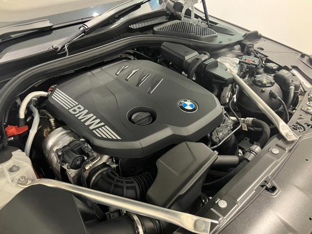 ５シリーズ ５２３ｄ　ｘＤｒｉｖｅ　Ｍスポーツ　【正規認定中古車】【全国正規ディーラー保証付／２年・走行距離無制限】弊社デモ　ブラックレザーシート　ハーマンカードンスピーカー　パノラマサンルーフ　シートヒーター　コンフォートドライビングパッケージ（74枚目）