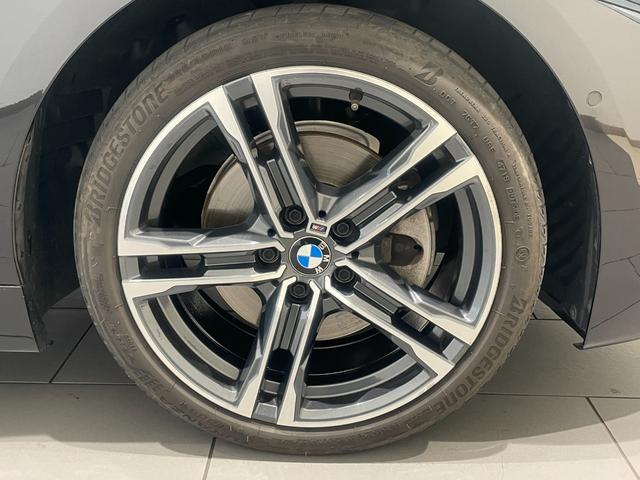 １シリーズ １１８ｉ　Ｍスポーツ　ハイラインパッケージ　１８ホイール　禁煙　黒レザーシート　シートヒーター　パワーシート　オートトランク　アクティブクルーズコントロール　パーキングアシスト　後退アシスト　前後センサー　ＬＥＤヘッドライト　衝突軽減ブレーキ（16枚目）