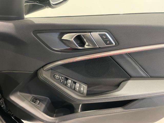 １シリーズ １１８ｉ　Ｍスポーツ　ハイラインパッケージ　１８ホイール　禁煙　黒レザーシート　シートヒーター　パワーシート　オートトランク　アクティブクルーズコントロール　パーキングアシスト　後退アシスト　前後センサー　ＬＥＤヘッドライト　衝突軽減ブレーキ（49枚目）
